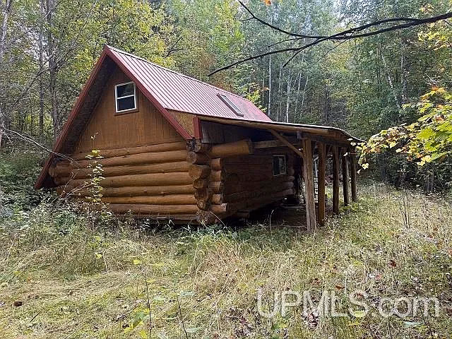 103-Acre Wilderness Cabin Retreat