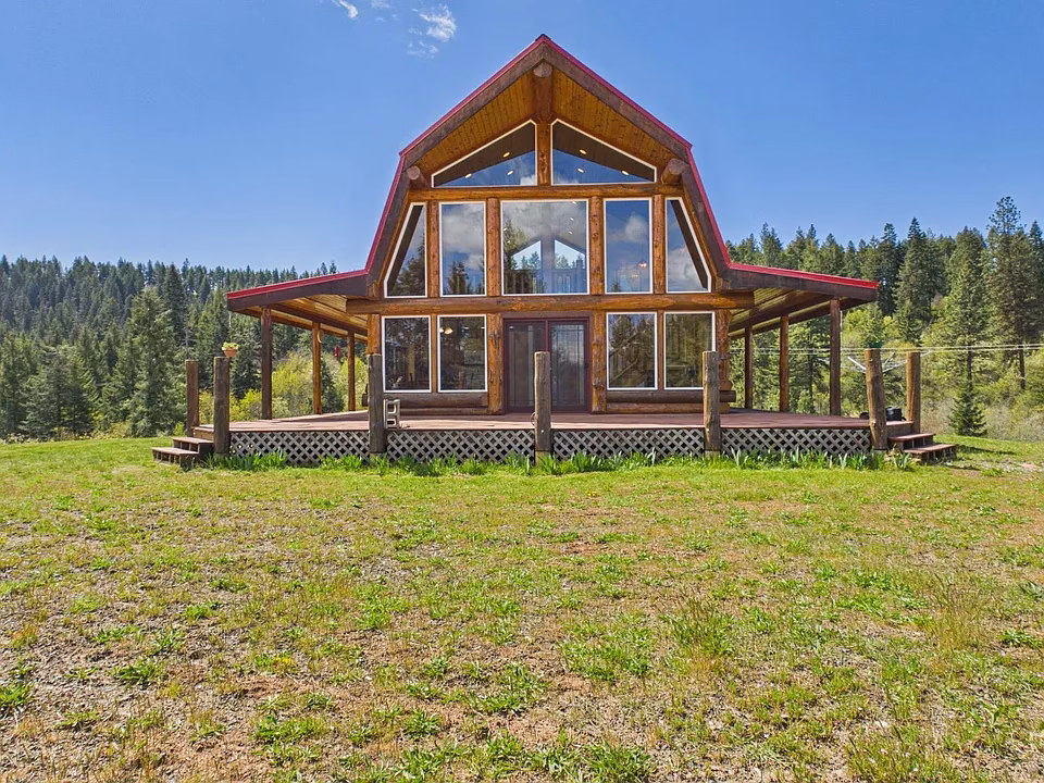 Private Mountain Log Cabin Retreat on 12.8 Acres