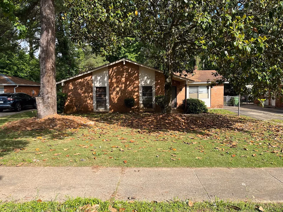 3 beds 2 baths